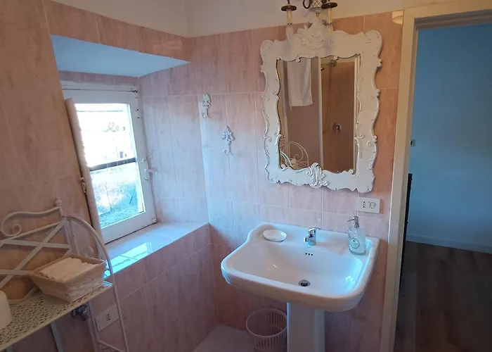 Antico Chalet Mini Momosa Dağ evi Ovindoli